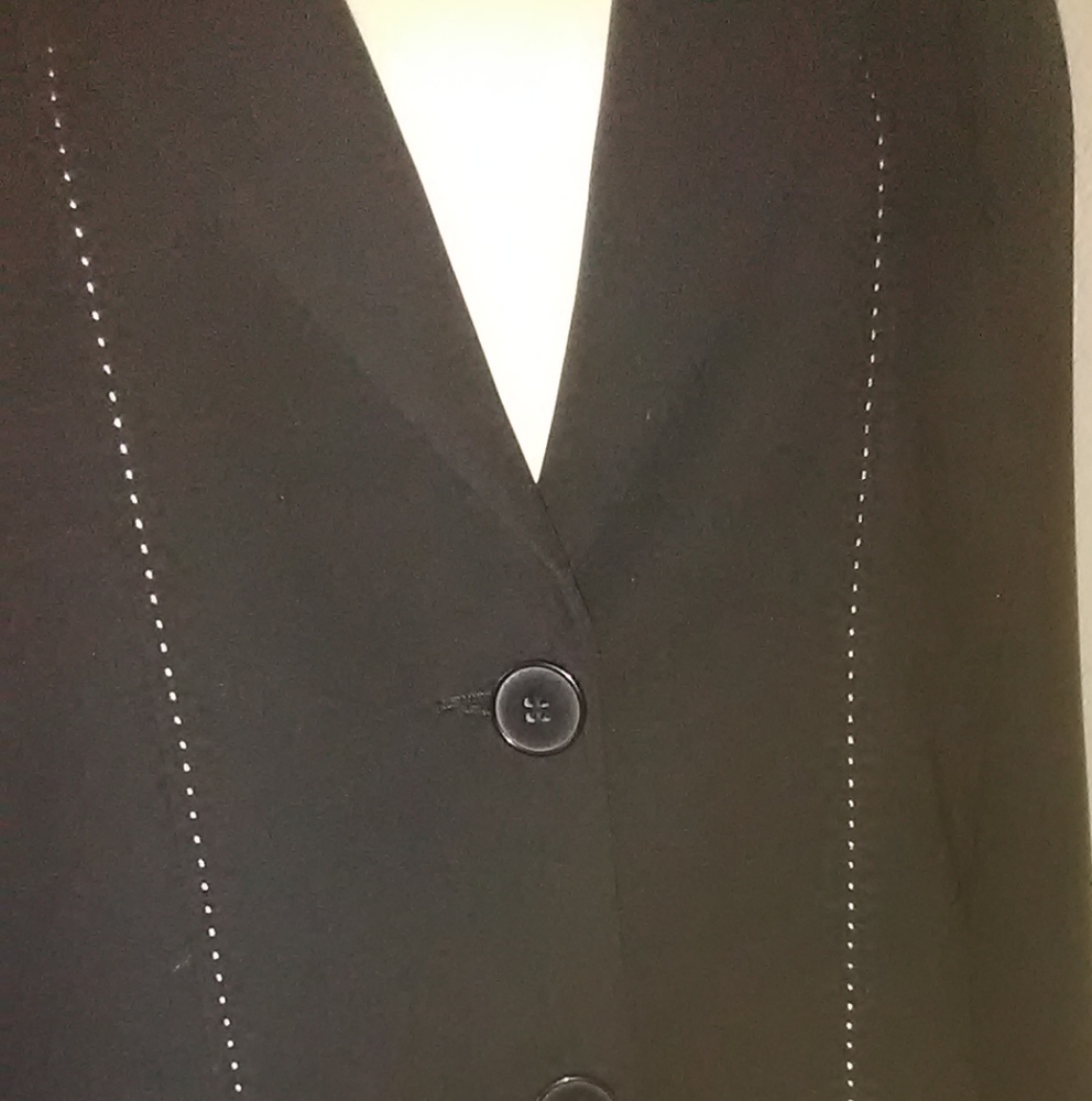 Jessica McClintock black suit jacket - Picture 4 of 16